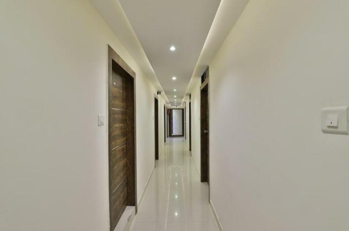 Hotel Pathik Villa アーメダバード エクステリア 写真