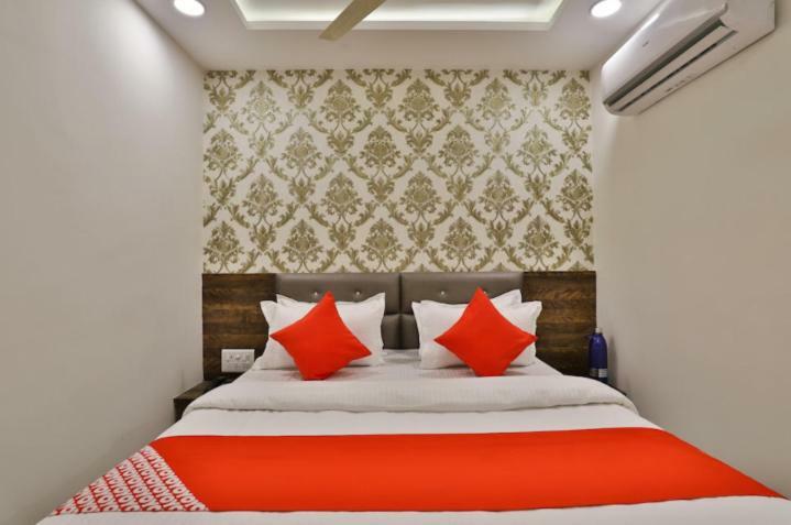 Hotel Pathik Villa アーメダバード エクステリア 写真