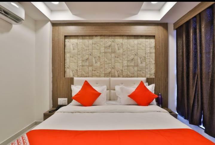 Hotel Pathik Villa アーメダバード エクステリア 写真